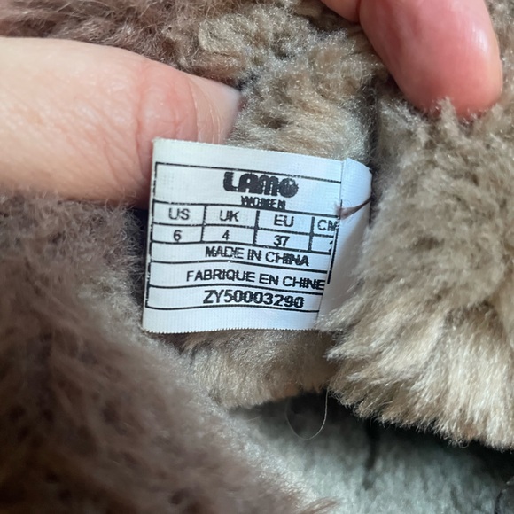 Lamps cosy indoor / outdoor slippers size J6 / used only Indoors for one winter. - Picture 4 of 5